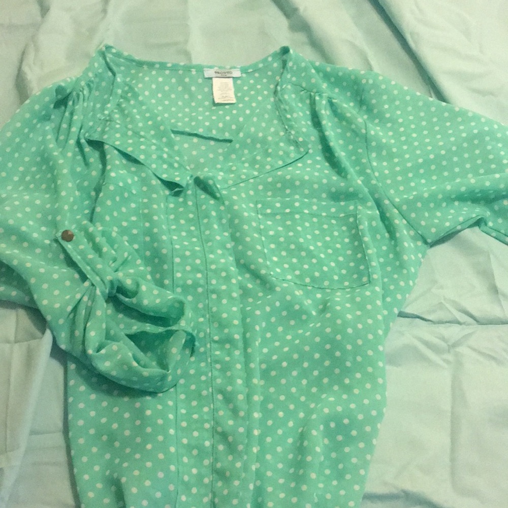 🤩Lite weight chiffon blouse.